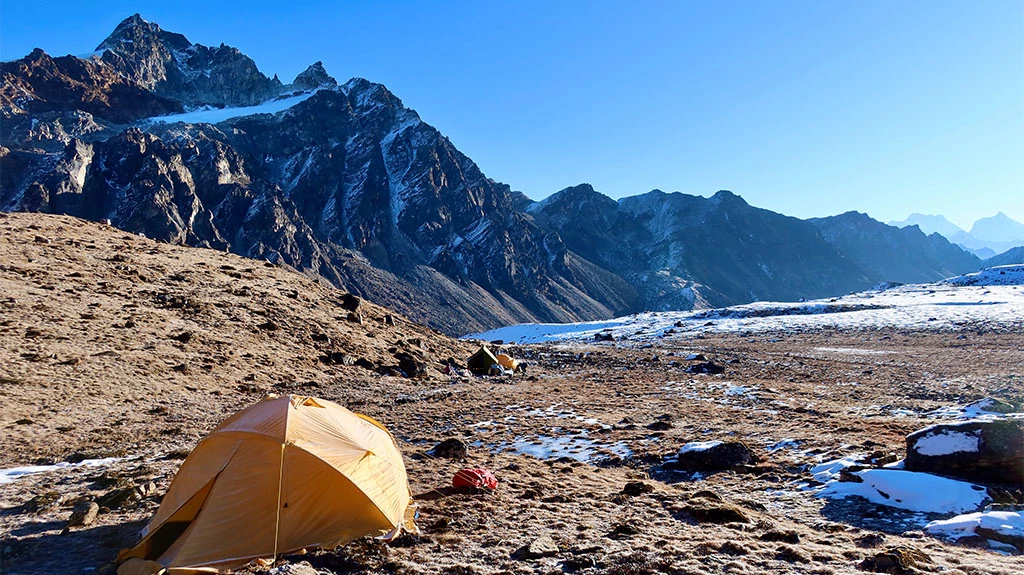 Why Lumba Sumba Pass Trek Should be on Your Bucket List