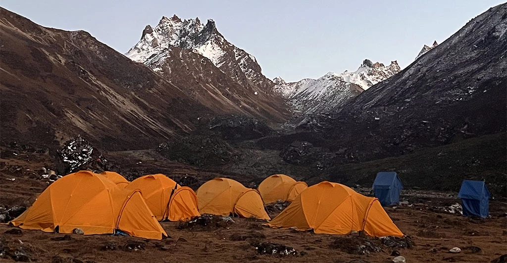  Kanchenjunga Lumba Sumba Pass Trek 