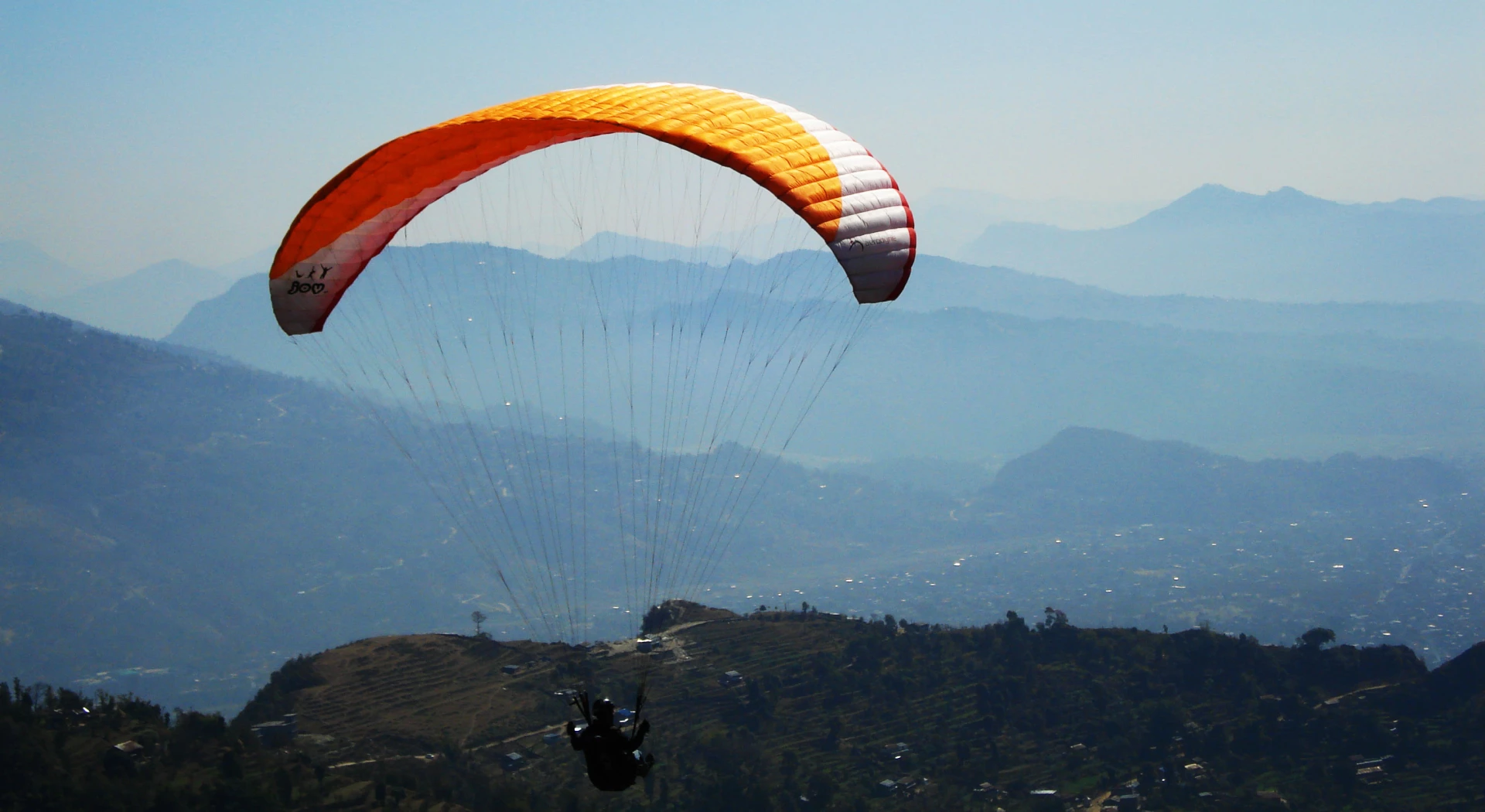  Paragliding in Nepal 