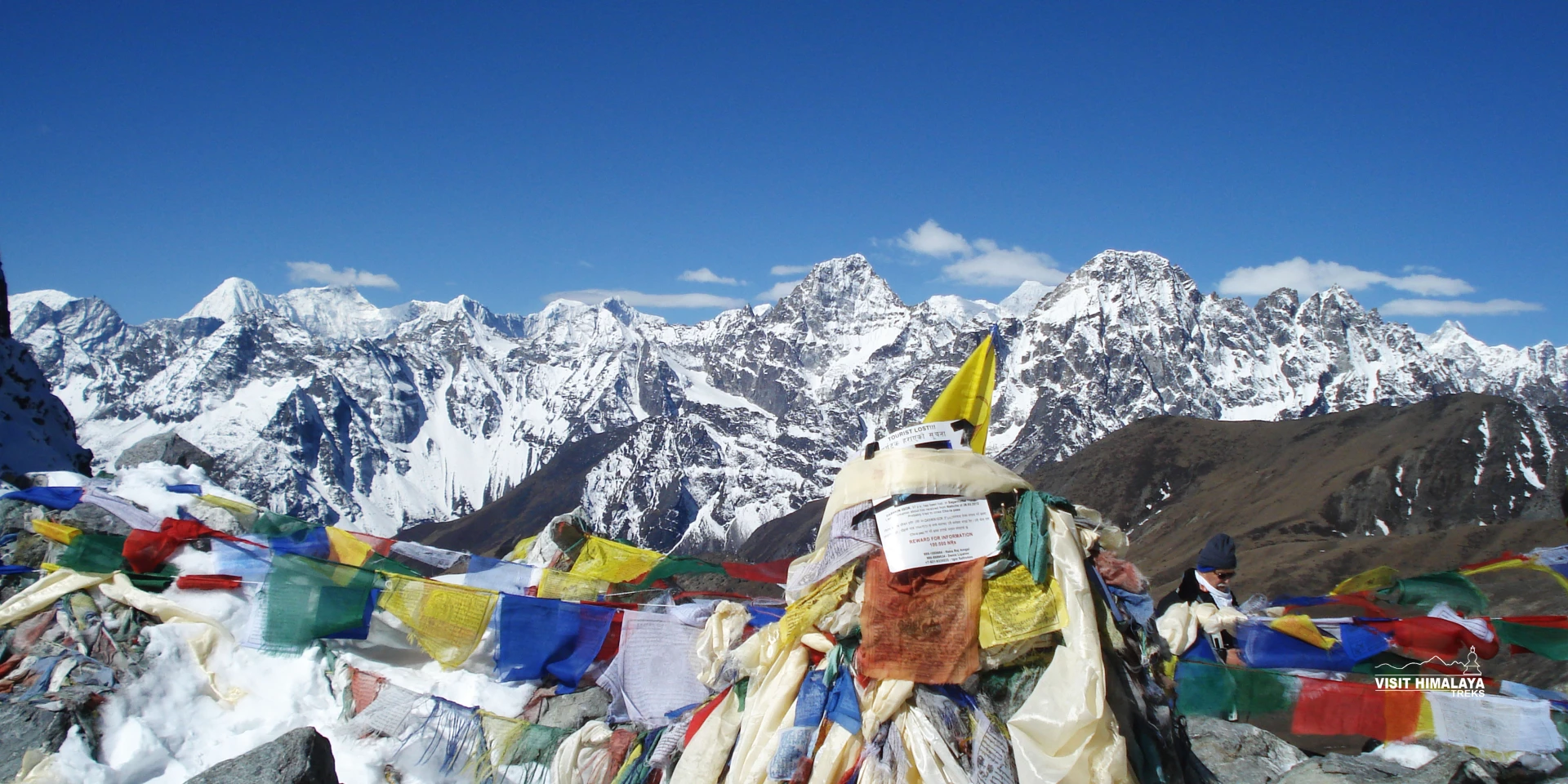 Gokyo Lake Cho La Pass EBC Trek