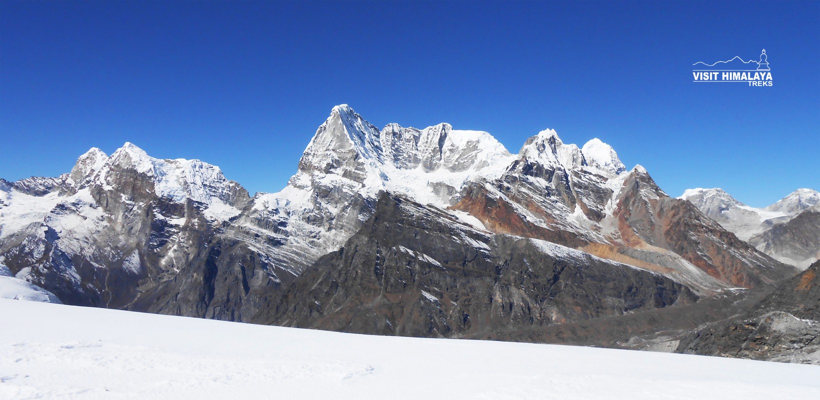 Makalu Base Camp Sherpani Col Trek