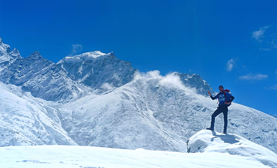Enjoying solo trekkers en route to Everest Base Camp.