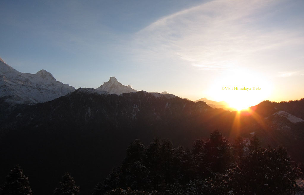 Early motning sunrise view from the poon hill view point 